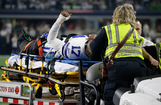 Dallas Cowboys player Allen Hurns suffers gruesome leg injury in playoff  game
