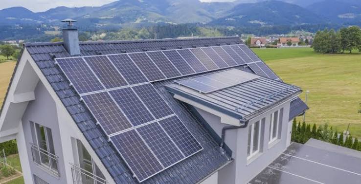 Subsidies in Romania should last until solar panels are installed on the last roof