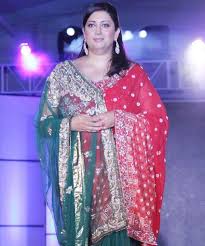 Smriti irani (smriti malhotra) was born in 1976. Smriti Irani Birthday Real Name Age Weight Height Family Dress Size Contact Details Spouse Husband Children Bio More Notednames