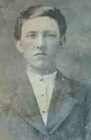 Homer Collier's Instagram, Twitter & Facebook