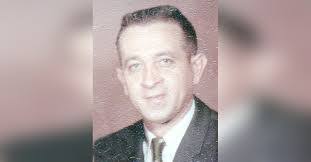 Steve Hedrick's Instagram, Twitter & Facebook