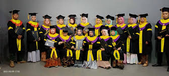 Barangkali ada yang tau gimana kerja di indomaret/alfamaret/circlek. Kuliah Sambil Kerja Kami Bisa Kuliah Sambil Kerja Facebook