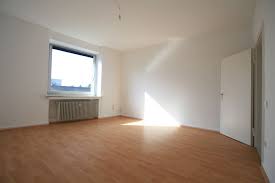 Dabei ist es uns wichtig, dass du deine mietwohnung ganz ohne maklergebühren oder markler findest. 2 Zimmer Wohnung Zu Vermieten Hauptstrasse 2 41236 Monchengladbach Rheydt Mapio Net