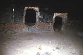 CUEVAS DEL REY (TEJEDA)