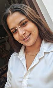 Tips for getting a belly button ring back in?