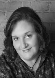 Suzanne Willett's Instagram, Twitter & Facebook