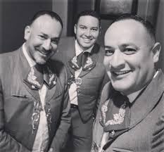 Mariachi Unido Familia Lepe (@mariachi.unido.fam.lepe) • Instagram photos  and videos