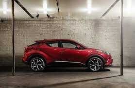 All information applies to u.s. How Do The Entry Level Toyota Crossover Suvs Compare To Each Other Roberts Toyota