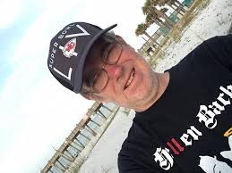 Profile for Hellen Back