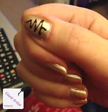 Perfect red nails design for short nails with an oval shape. Christmas Tree Nail Design Polishpedia Nail Art Nail Guide Shellac Nails Beauty Website