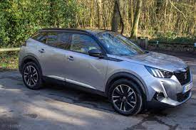 Here are the vehicle specs, dimensions and a photo gallery of the peugeot 2008 vehicle. Peugeot 2008 Suv Bewertung