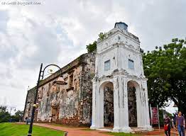 Paul, tempat di mana ada gereja st. Entree Kibbles Ruins Of Saint Paul S Church On St Paul S Hill Melaka Malaysia