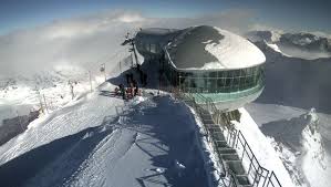 Le glacier pitztaler gletscher vu depuis le cafe 3440. Pitztal In Tirol Knodel Kochen Im Skigebiet Auf Dem Gletscher Der Spiegel