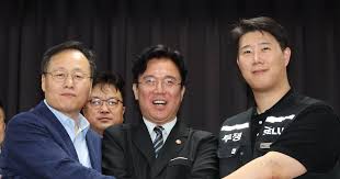 삼성전자 노조, 합의 5개월 만에 ‘반도체 성과급’ 개선 요구 반영 추진… 개선안 81% 찬성 - 조선비즈