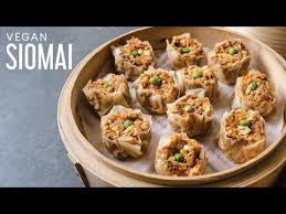 Nah, sebelum kita membahas mengenai resep membuat dimsum, kalian tau ngga si dimsum itu apa? Vegan Tofu And Mushroom Siomai Shu Mai Fried Or Steamed Dimsum Youtube