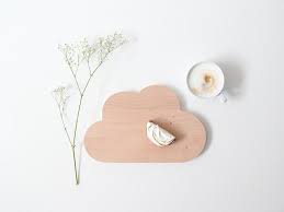 Fruhstucksbrettchen Fruhstucksbrettchen Wolkenbrett Snug Cloud Ein Designerstuck Von Snug Studio Bei Dawan Fruhstucksbrettchen Fruhstucksbrett Wolkenformen