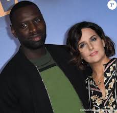 Omar sy est un vrai papa poule. Omar Sy Pere De Cinq Enfants Cette Valeur Essentielle Dans Sa Vie De Famille Purepeople