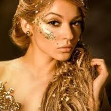 Elsie Laboy's Instagram, Twitter & Facebook