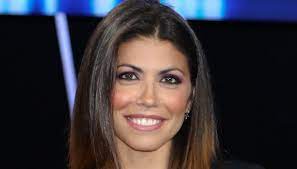 Tutte le novità da uomini e donne a tale e quale fino alla conduzione di un programma tutto suo: Fatto Da Mamma Flora Canto Debutta Alla Conduzione Tutte Le Novita Dilei