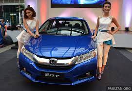 Honda city vtec matic tahun 2005 warna biru metalik orisinil cat bodi mulus no.accident / no.banjir velg 15 enkei japan, ban masih tebel2, mesin halus, matic bagus, power window, central lock aktif remote alarm, tv touch screen sound system siap pake. 2014 Honda City 4 Paul Tan S Automotive News