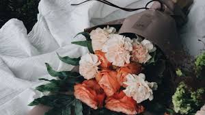 Unless its valentine's day or mother's day, we do not deliver on sundays. Why I Ll Always Send Flowers For A Miscarriage Verily
