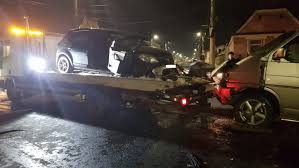 Centrul infotrafic al politiei romane a anuntat ca traficul rutier este intrerupt pe dn 11, in zona intersectiei cu dn10. JudeÈul BraÈov Accident Rutier Grav Intre DouÄ Autoturisme O PersoanÄ InconÈtientÄ