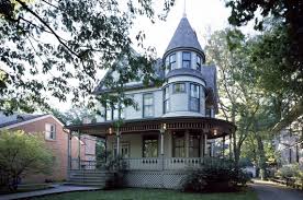 Architectural Styles American Homes From 1600 To Today American georgian architecture is based on earlier european styles (not the british georgian style of the same period), which emphasized classical greek and roman shapes. architectural styles american homes