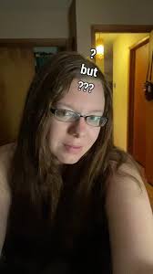 Karla Ellis (@karlaellis95)