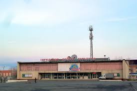 От чего ее вдруг всю перекосоебило? Karpinsk Gorodskoj Dvorec Kultury Mapio Net
