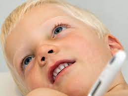 Fieber Bis Husten Wann Eltern Mit Dem Kind Zum Arzt Sollten Gesundheit