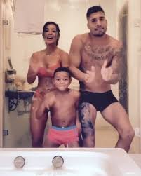 Join facebook to connect with carol nakamura and others you may know. Carol Nakamura Gui Leonel E Filho Tomam Banho Dancando Funk