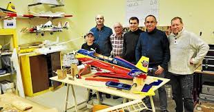 Thierry foures est gérant de la société breizh modelisme. Plouescat Rc Breizh Modelisme La Foire Aux Puces Se Prepare Le Telegramme