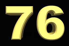 76 семьдесят шесть цифр 3d синий на темном фоне | Премиум Фото