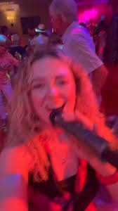 @vyclife @tropicalavenueband #venicefl #liveband #livemusic #havananights  #party #tropicalavenue