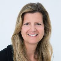 Laura Blose's Instagram, Twitter & Facebook