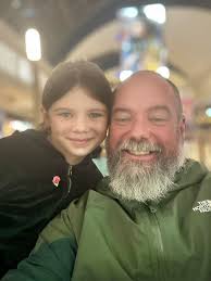 Photo by Rene DeLeon (@dillydally711) · December 7, 2025