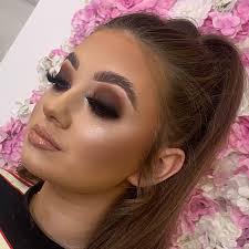 Amie Mitchell Make-Up