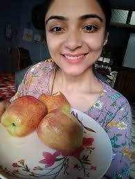 Breakfast: 2 boiled eggs, avocado, apple, and grapes. Lunch: salmon steam  and sauteed eggs Dinner: papaya juice. ( day 26 )