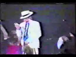 MICHAEL JACKSON VIDEO INEDITO DE LA CAIDA ( in concert falls)