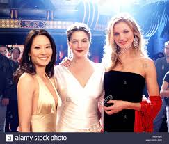 A series of assassinations leads to the angels discovering a plot to sell a trio of devices that contain the entire. Original Film Titel Charlie S Angels Full Throttle Englischer Titel Charlie S Angels Full Throttle Regisseur Mcg Jahr 2003 Stars Cameron Diaz Drew Barrymore Und Lucy Liu Quelle Columbia Pictures Michaels Darren Album Stockfotografie Alamy