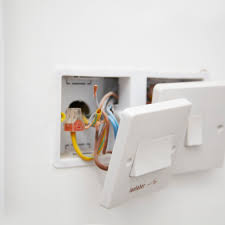 4 way switch wiring diagram for free to help make 4 way switch wiring easy. How To Wire Electrical Outlets And Switches