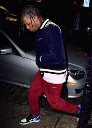 False information is not allowed. Travis Scott In Baggy Clothes All The Times We Wanted To Dress Like Travis Scott Divvy Travis Scott Baggy Cargo Pants In 2020 Travis Scott Asyrafi Tambunan