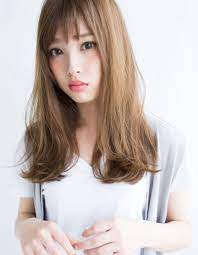 透明感のあるルーズセミロング ih 111 ヘアカタログ 髪型 ヘアスタイル afloat アフロート 表参道 銀座 名古屋の美容室 美容院 ゆるふわパーマ ロング ヘアスタイル ヘアモデル