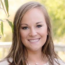 Jessica Mohn's Instagram, Twitter & Facebook