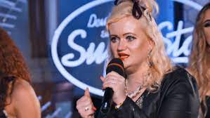 Claudia haas kommt im ersten recall bei dsds 2021 in eine gruppe mit giuseppina „giusy bonaffini und nagihan „nagi karram. Claudia Haas Turns Out To Be A Huge Surprise At The Dsds Recall De24 News English
