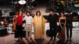 She has collaborated with greek composers such. Maria Farantoyrh Pera Apo Ta Synora