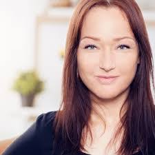 Bianca Wolff's Instagram, Twitter & Facebook