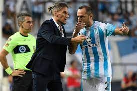 Sebastián beccacece tomó el mando de independiente de manera oficial luego de confirmarse la salida de ariel holan y tendrá que afrontar un club que tiene la vara alta tras haber obtenido dos. Beccacece Disfruta Del Mundo Racing La Comu De Racing Club
