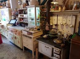 Or book now at one of our other thousands of great restaurants. Zimmer Mit Unendlichen Beleuchtungs Und Technik Varianten Bild Von Oma S Kuche Und Quartier Rugen Tripadvisor