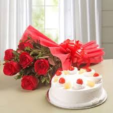 Pin By Giftscakes On Agra Gifts Cake Gift Cake Flower Cake